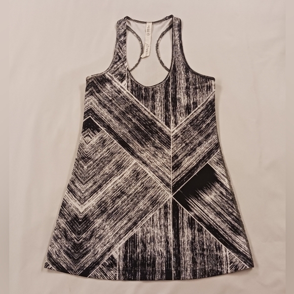 Lululemon Cool Racerback Heat Wave Tank Top Black White Print Size 6 - Picture 1 of 6